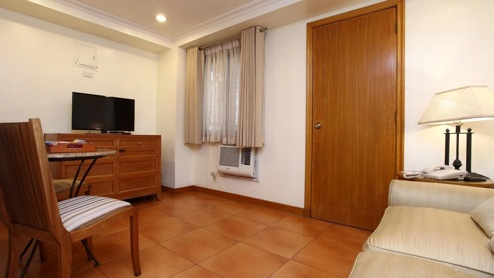 *** Hotel City Garden Suites Manila Filippine