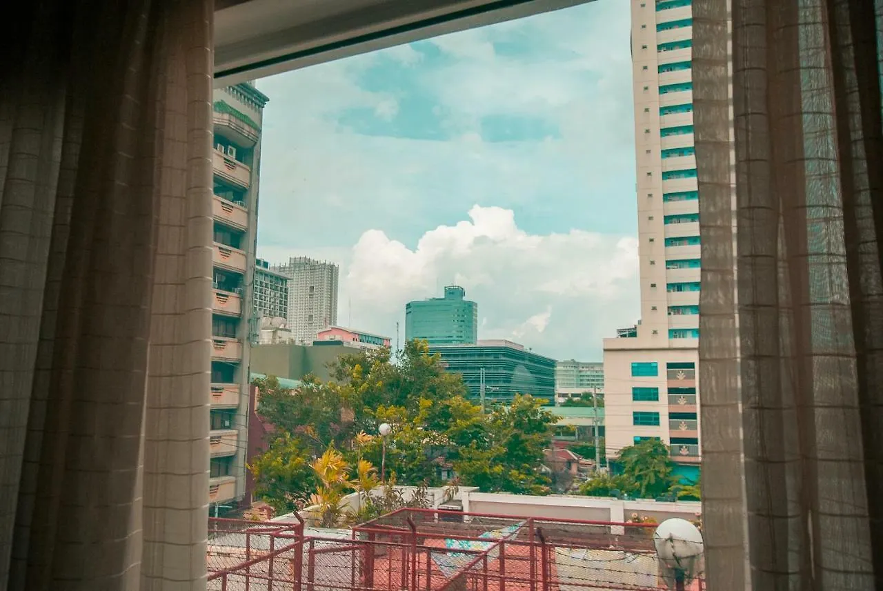 City Garden Suites Manila Hotel