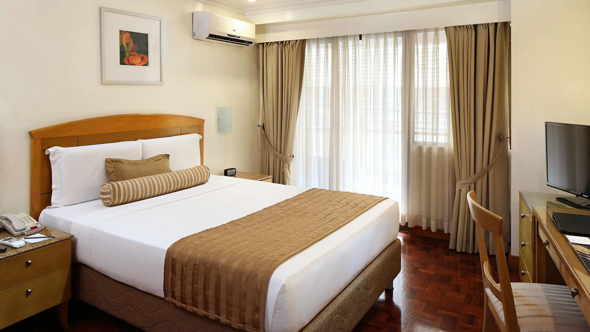 City Garden Suites Manila
